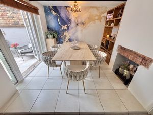 Dining room- click for photo gallery
